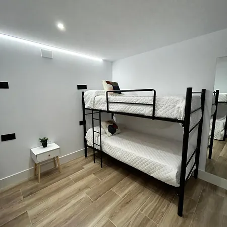 Bajo A Con Literas Juan Robledo Centro Ciudad Apartment *