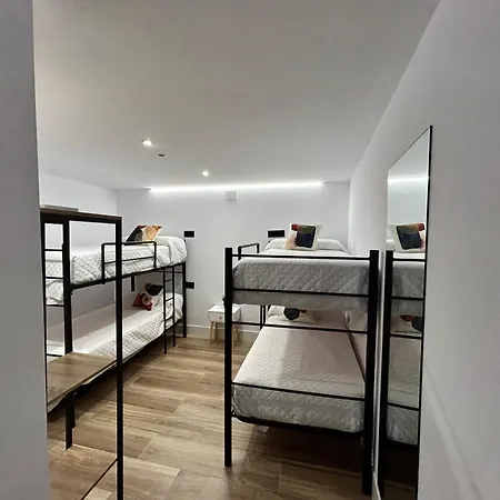Apartment Bajo A Con Literas Juan Robledo Centro Ciudad *